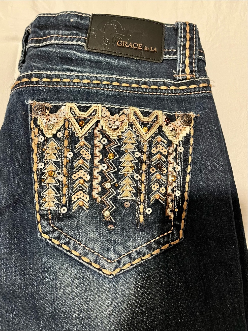 Grace in LA Women’s Easy Fit Bootcut Jeans w/ Sequin Pockets, SZ 27